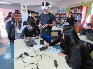 IMA PUCV desarrolla charlas y talleres de divulgación científica en establecimientos de la Región de Valparaíso durante 2025